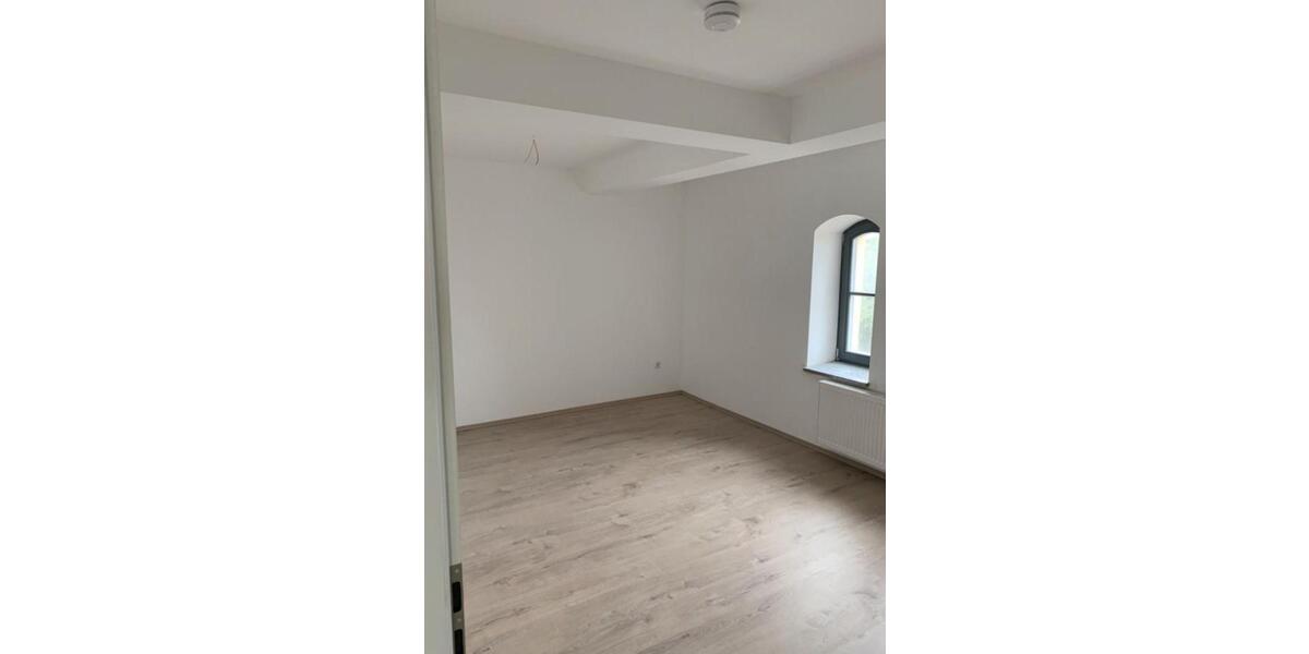 Etagenwohnung Winzer - 4 Zimmer, 98 m&sup2;, 650&euro; | Angebot:24660494