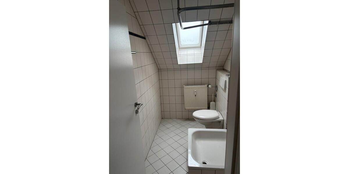 Dachgeschoßwohnung Neustadt am Rübenberge - 2.5 Zimmer, 80 m&sup2;, 650&euro; | Angebot:24950760