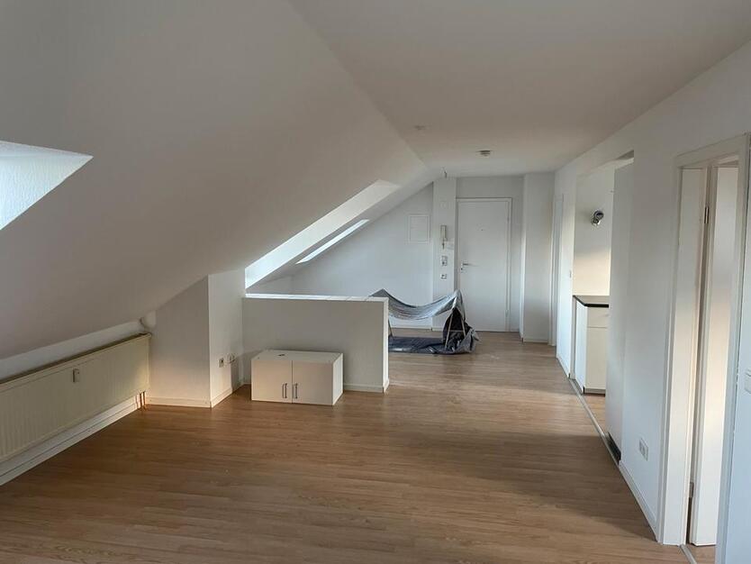 Dachgeschoßwohnung zur Miete