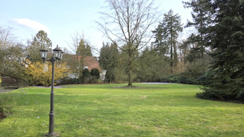 Einfamilienhaus Ganderkesee - 8 Zimmer, 257 m&sup2;, 1.500&euro; | Angebot:25307610