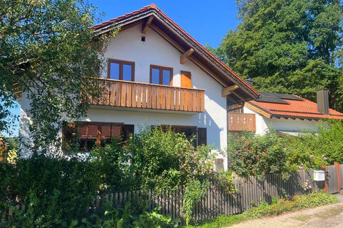 Etagenwohnung Iffeldorf - 3 Zimmer, 75 m&sup2;, 1.125&euro; | Angebot:27259479