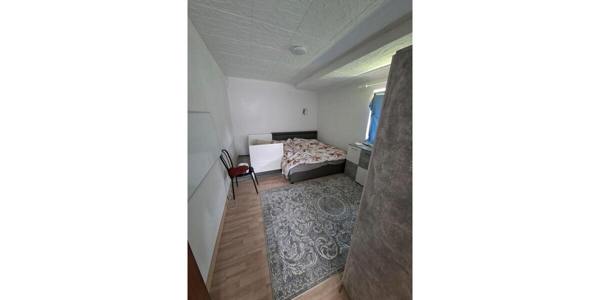 Etagenwohnung Helsa - 6 Zimmer, 102 m&sup2;, 1.000&euro; | Angebot:24730510