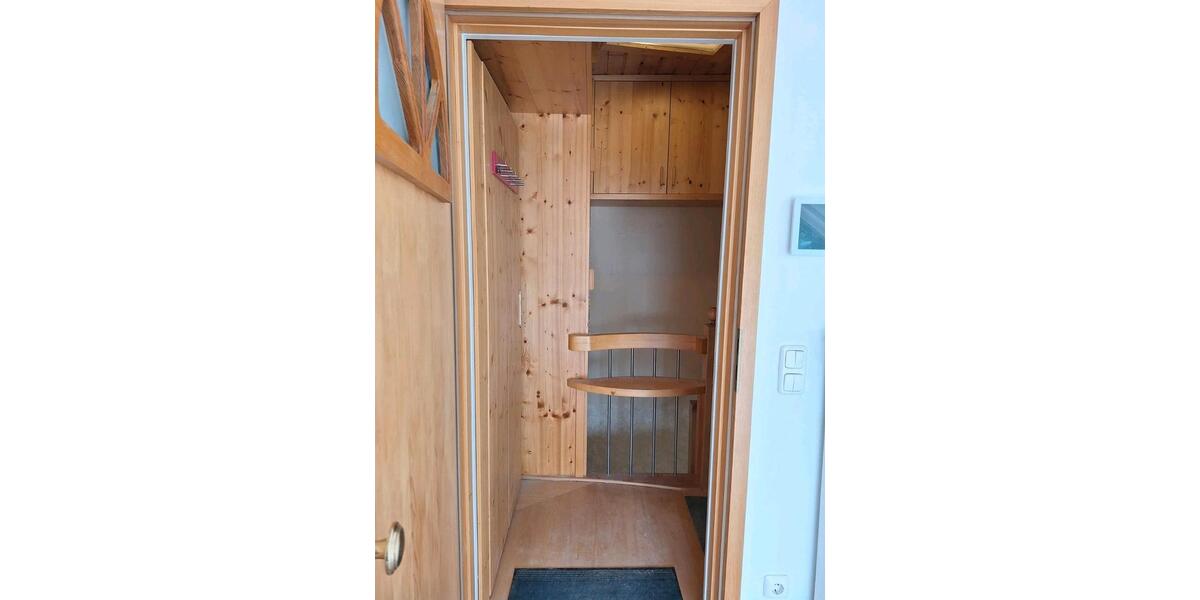 Dachgeschoßwohnung Nettetal - 1 Zimmer, 72 m&sup2;, 830&euro; | Angebot:25180569