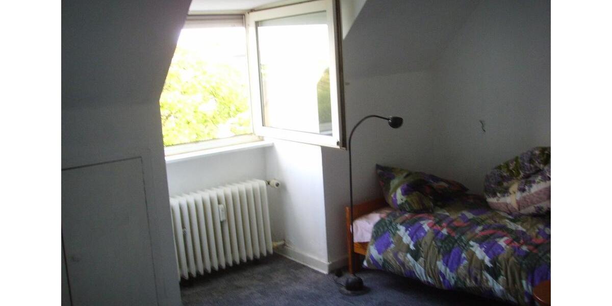 Dachgeschoßwohnung Mönchengladbach Nord - 3 Zimmer, 77 m&sup2;, 630&euro; | Angebot:26459579