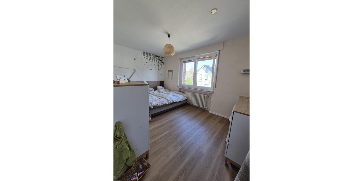 Etagenwohnung Bad Oeynhausen - 3 Zimmer, 100 m&sup2;, 1.050&euro; | Angebot:25567738