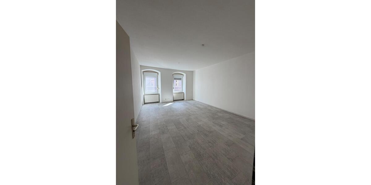 Etagenwohnung Hof Altstadt - 4 Zimmer, 93 m&sup2;, 850&euro; | Angebot:26620636
