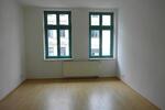 2 Zimmerwohnung mit Balkon und Tiefgarage zimmer