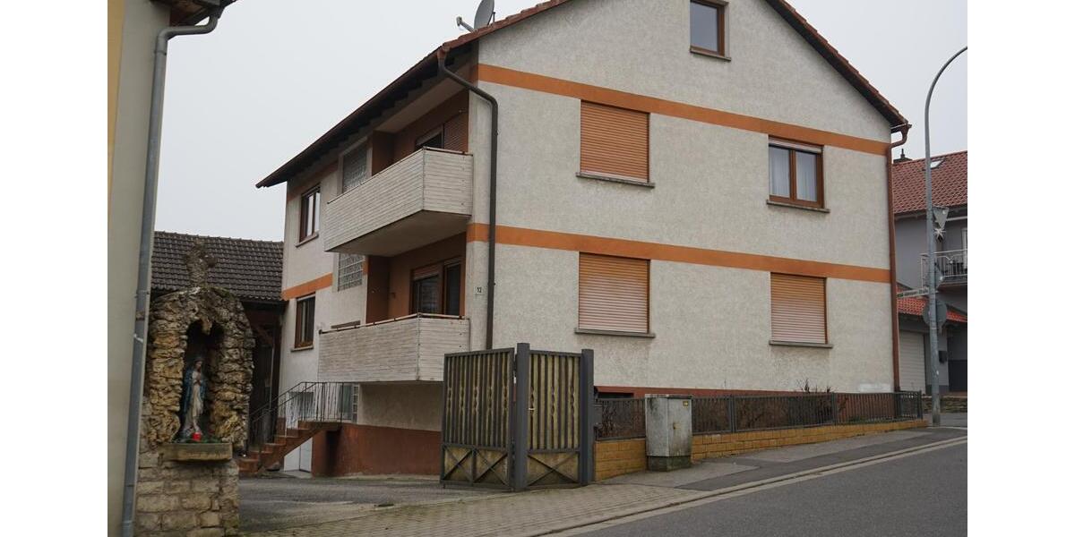 Etagenwohnung Wasserlosen - 4 Zimmer, 88 m&sup2;, 700&euro; | Angebot:24218016