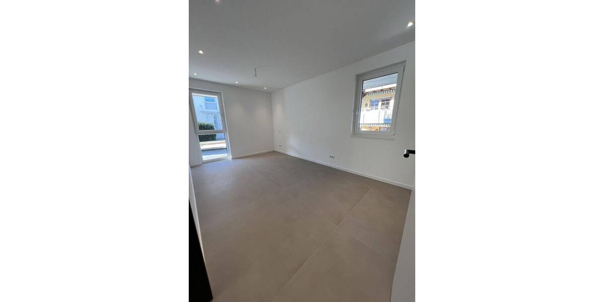Etagenwohnung Hausach - 2 Zimmer, 80 m&sup2;, 1.200&euro; | Angebot:26840378
