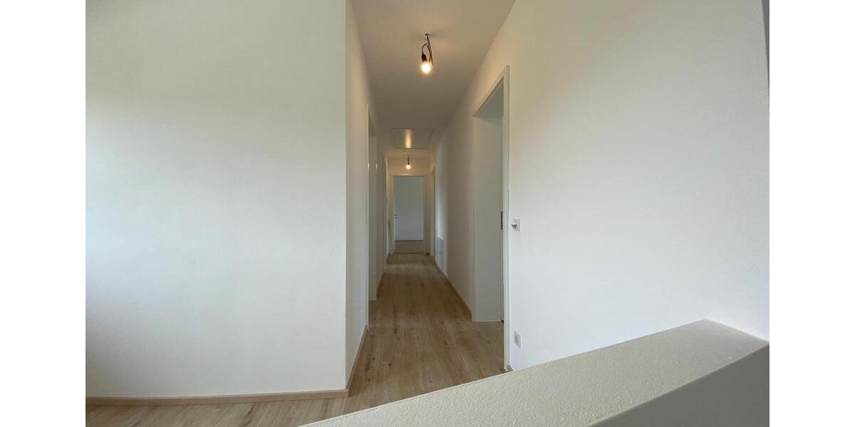 Doppelhaushälfte Windorf - 4 Zimmer, 145 m&sup2;, 1.500&euro; | Angebot:25859621