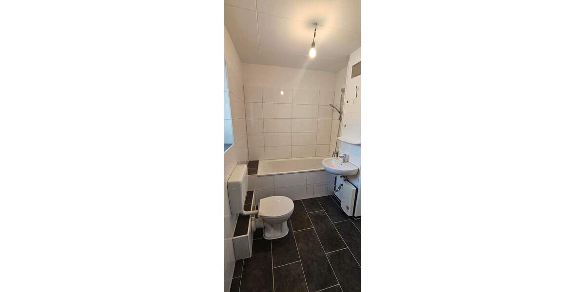 Etagenwohnung Duisburg Marxloh - 3 Zimmer, 67 m&sup2;, 509&euro; | Angebot:25739779