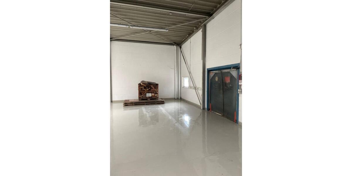 Lagerhalle, Lagerfläche, Halle, Lagerplatz zu vermieten 1.600 zimmer