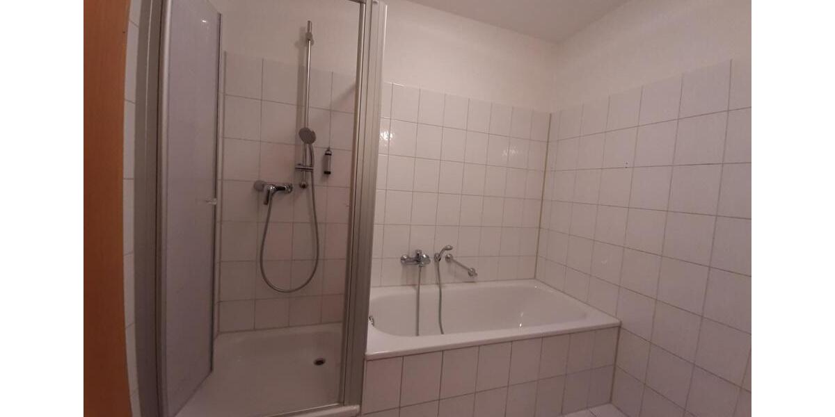 Dachgeschoßwohnung Halberstadt - 3 Zimmer, 63 m&sup2;, 400&euro; | Angebot:24388258