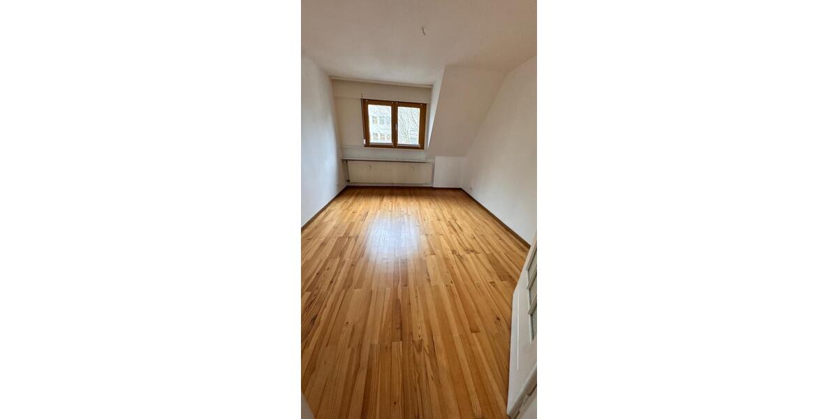 Etagenwohnung Schwalbach - 3.5 Zimmer, 82 m&sup2;, 800&euro; | Angebot:25124936