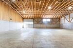 *Neuwertige Lagerhalle zwischen Straubing und Plattling*