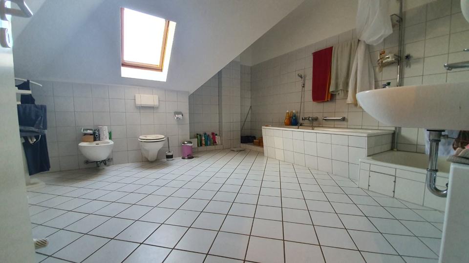 Dachgeschoßwohnung Diez - 3 Zimmer, 118 m&sup2;, 795&euro; | Angebot:24866432