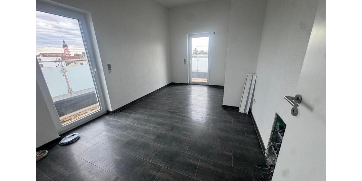 Dachgeschoßwohnung Rheinhausen - 4 Zimmer, 102 m&sup2;, 1.650&euro; | Angebot:24891175