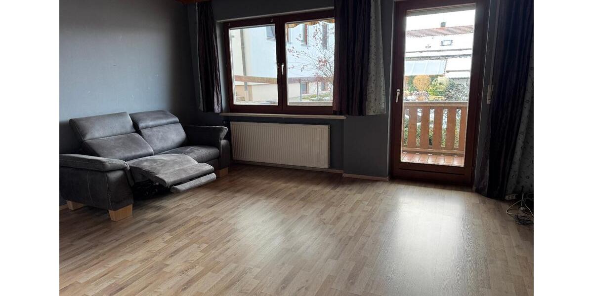 Gemütliche Single-Wohnung in Top Lage Grafenwiesens - ab sofort zimmer