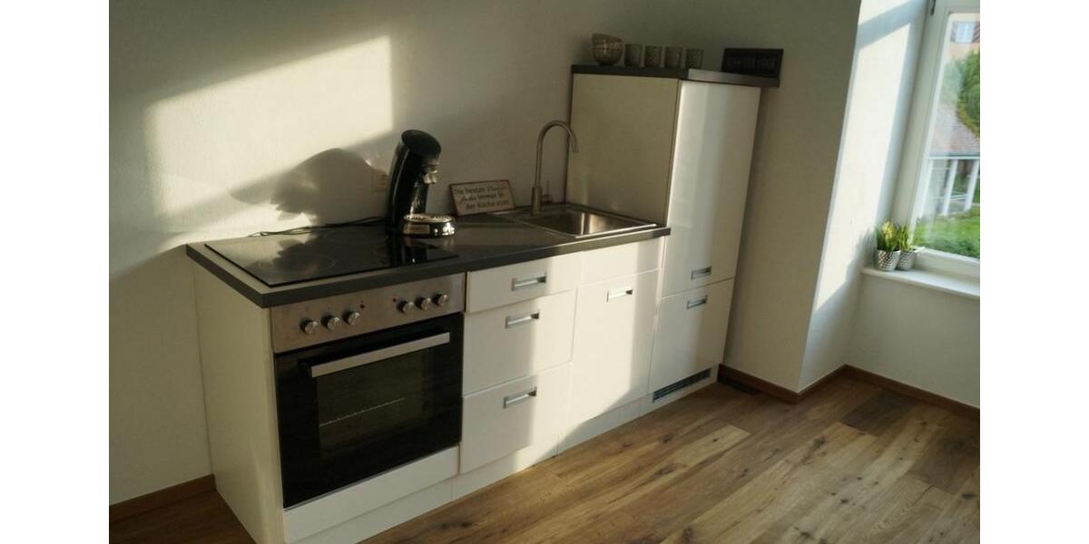 Wohnen auf Zeit Villingen-Schwenningen Schwenningen - 1 Zimmer, 28 m&sup2;, 123&euro; | Angebot:20365806