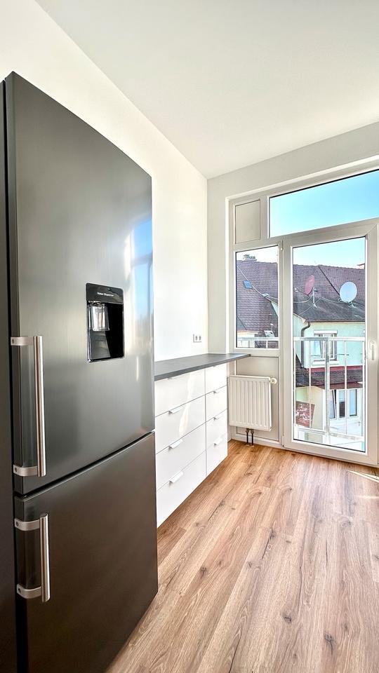 Helles WG-Zimmer mit Balkon | STG-Ost | 17qm | 3er-WG | ab 01.12. zimmer