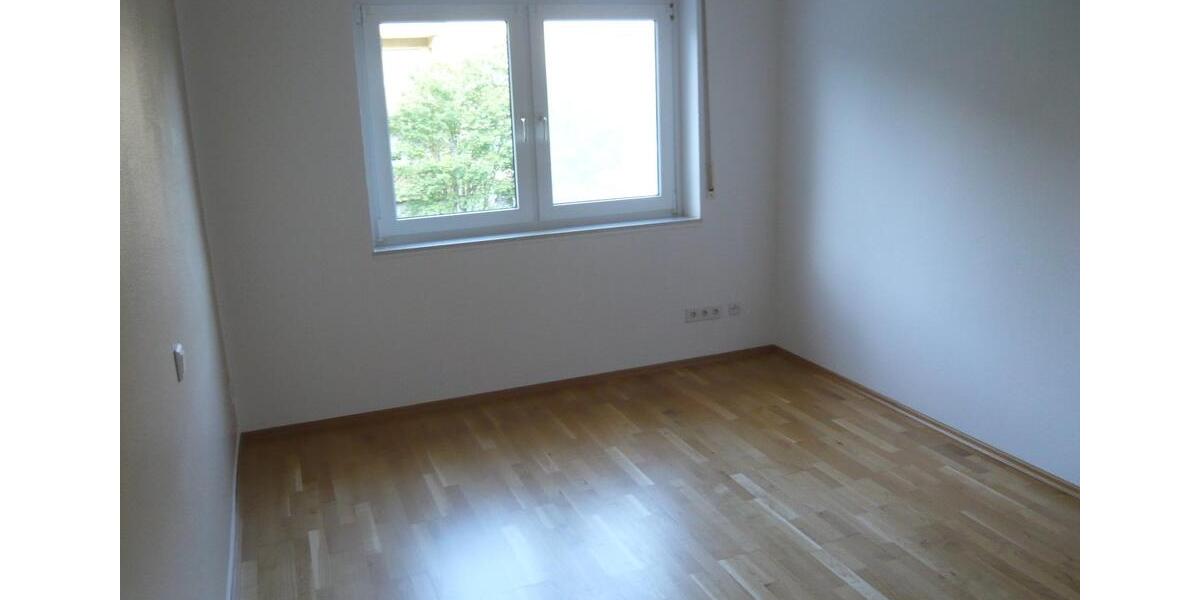 Etagenwohnung Niederstetten - 3 Zimmer, 72 m&sup2;, 770&euro; | Angebot:25334952