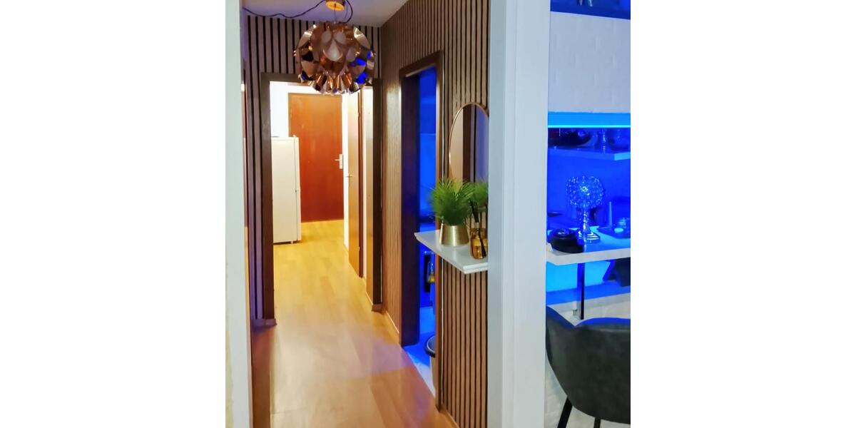 Schöne 2 Zimmer- Wohnung mit sonnenverwöhntem Balkon 2 zimmer