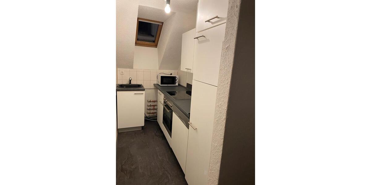 Dachgeschoßwohnung Eisenhüttenstadt - 1 Zimmer, 34 m&sup2;, 340&euro; | Angebot:24714583