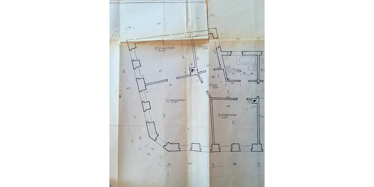 Vermiete helle 3-Zi.-Wo. im 1.OG im Oschatzer Zentrum 3 zimmer