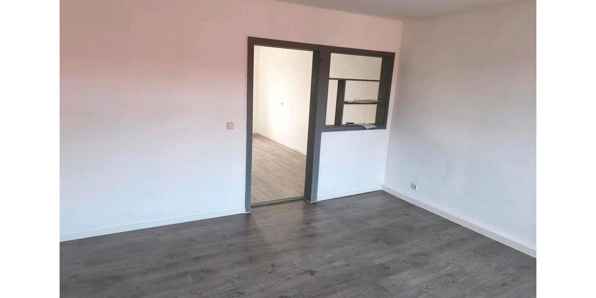 Etagenwohnung Zörbig - 3 Zimmer, 65 m&sup2;, 450&euro; | Angebot:26669911