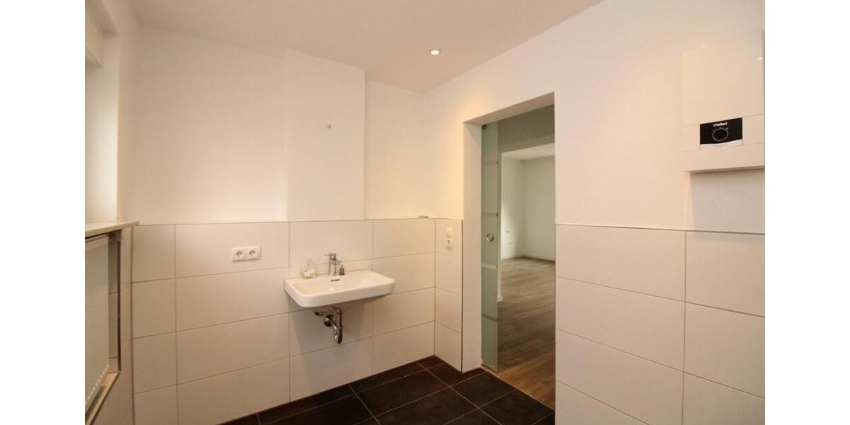 Exklusiver Erstbezug: Großzügige 3-Zimmer-Wohnung mit modernem Flair und Stellplatz in Ludwigshafen 3 zimmer