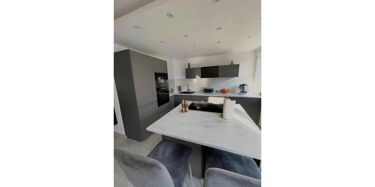 Hochparterre Köln Nippes - 2 Zimmer, 70 m&sup2;, 1.700&euro; | Angebot:26699634