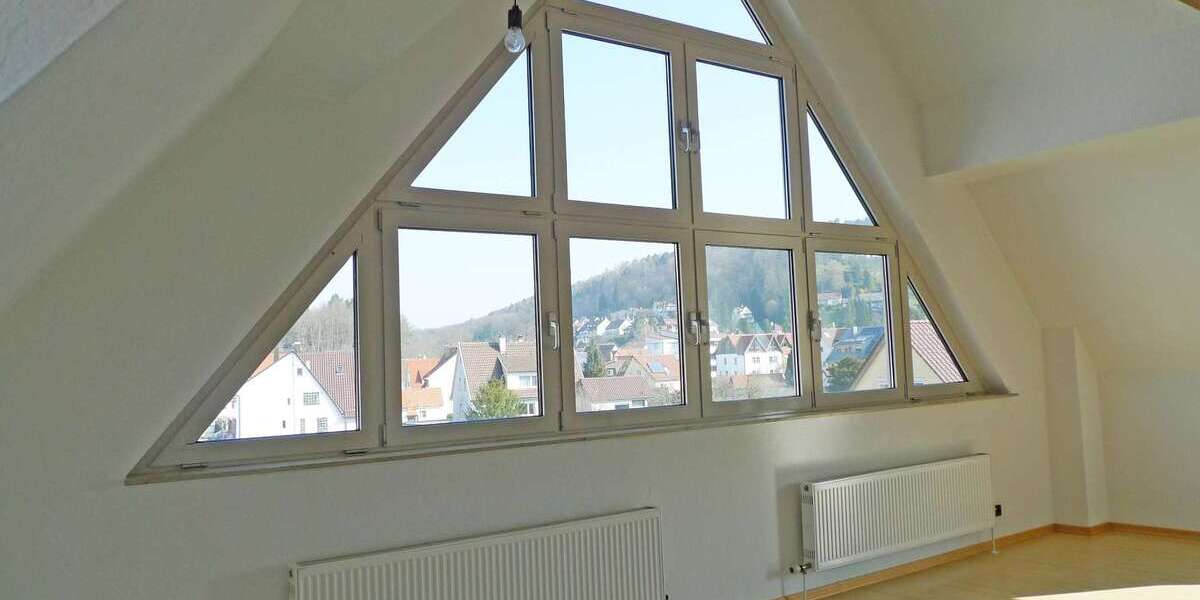 Etagenwohnung Reichenbach - 3.5 Zimmer, 82 m&sup2;, 815&euro; | Angebot:26985643