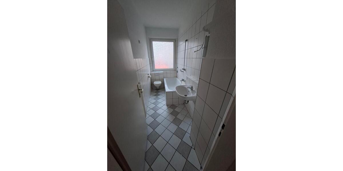 Hochparterre Hannover Vahrenwald-List - 3 Zimmer, 74 m&sup2;, 650&euro; | Angebot:26485115