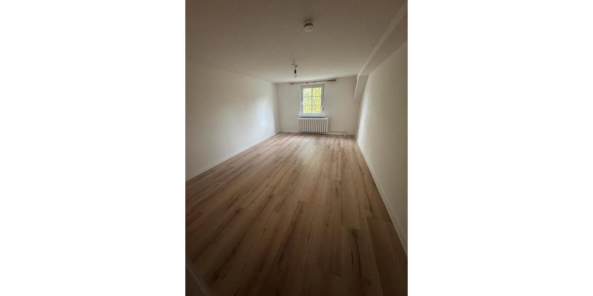 Bauernhaus, Landhaus Neuzelle - 7 Zimmer, 160 m&sup2;, 1.799&euro; | Angebot:26006320