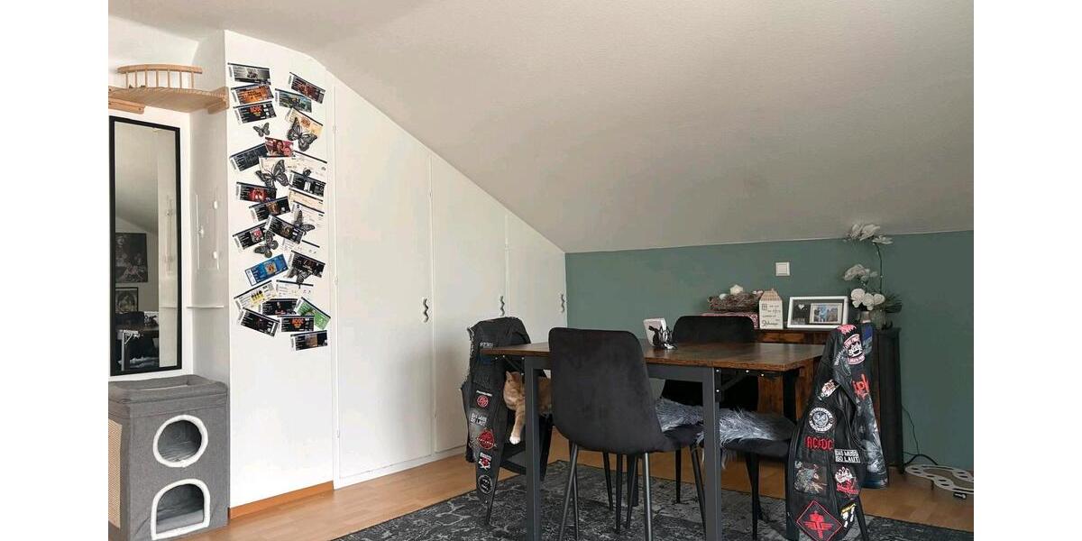 Dachgeschoßwohnung Mühlacker - 2 Zimmer, 60 m&sup2;, 650&euro; | Angebot:26692450