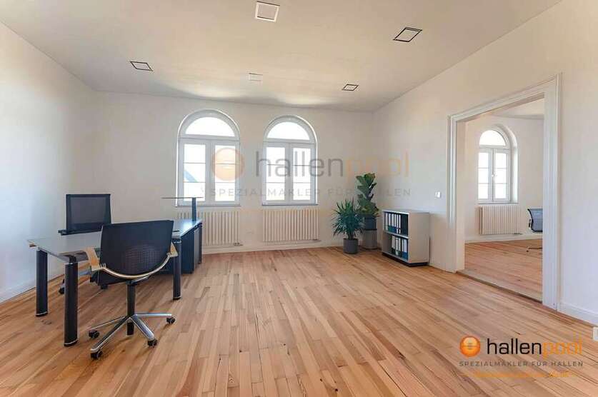 Büro in Vilseck 1.542,37 € 114.8 m²