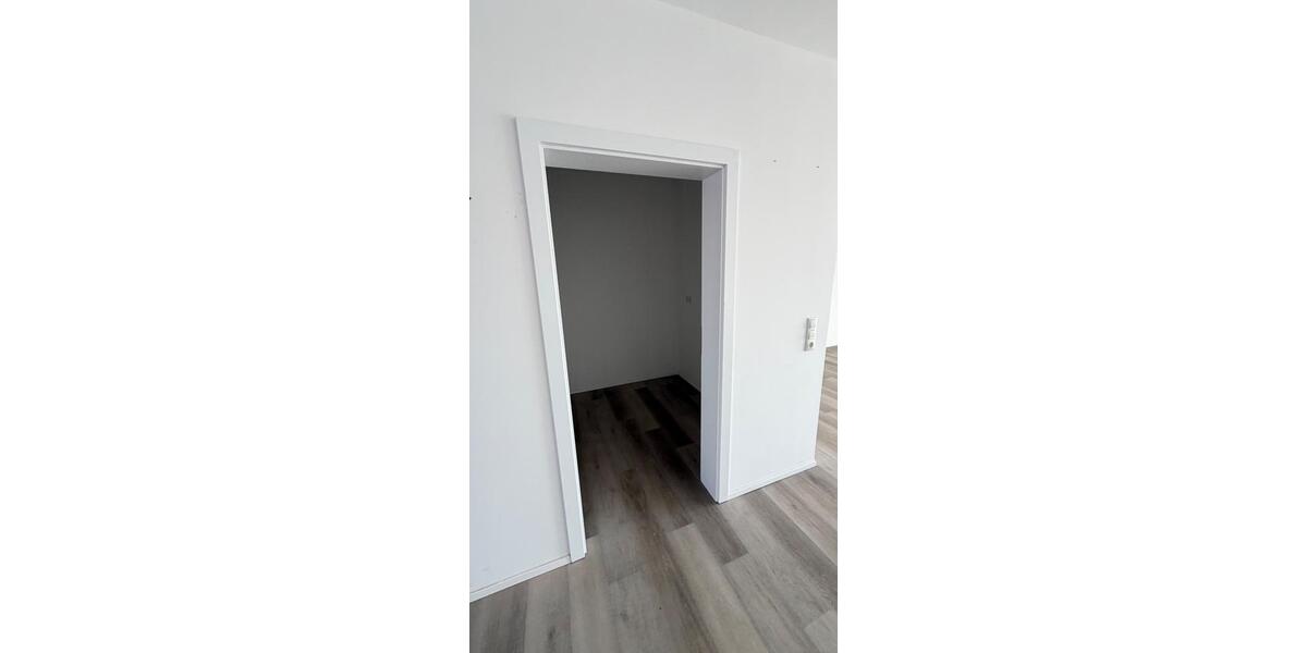Dachgeschoßwohnung Hagenburg - 2 Zimmer, 73 m&sup2;, 895&euro; | Angebot:26233693