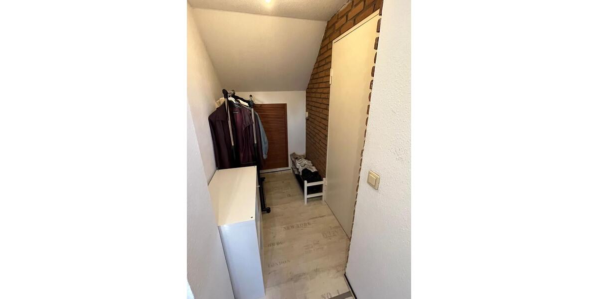 Dachgeschoßwohnung Troisdorf Bergheim - 1 Zimmer, 40 m&sup2;, 550&euro; | Angebot:25999472