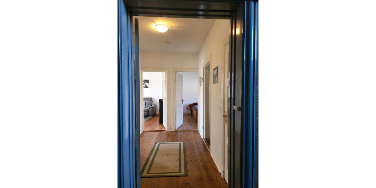 Dachgeschoßwohnung Flensburg - 3 Zimmer, 64 m&sup2;, 599&euro; | Angebot:25810800