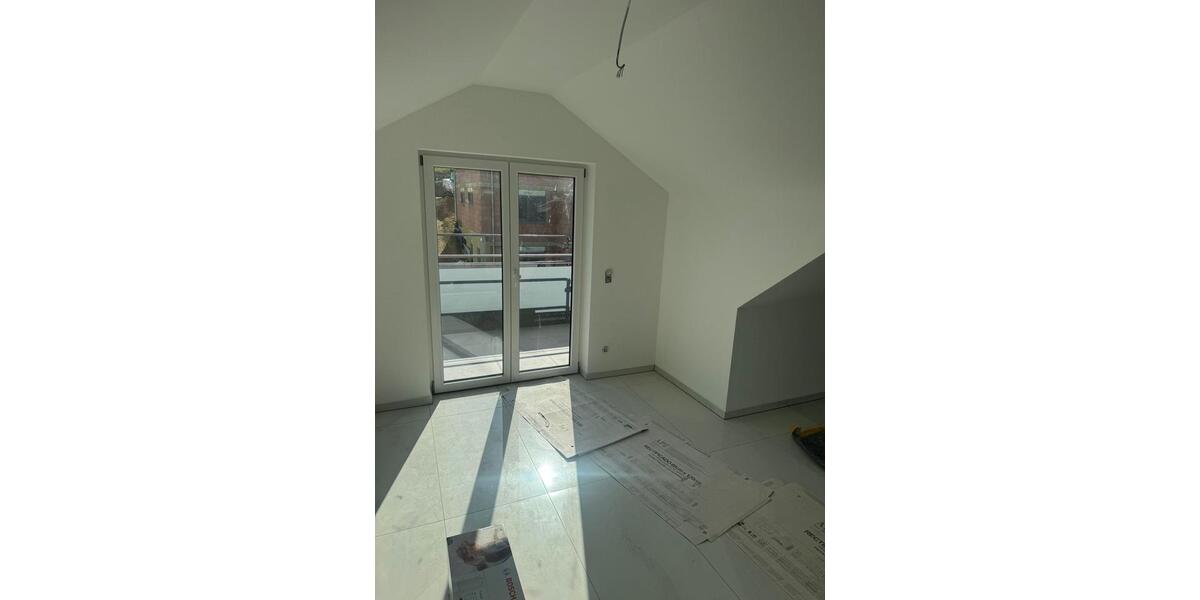 Dachgeschoßwohnung Reichelsheim (Odenwald) - 4 Zimmer, 93 m&sup2;, 1.100&euro; | Angebot:25905294