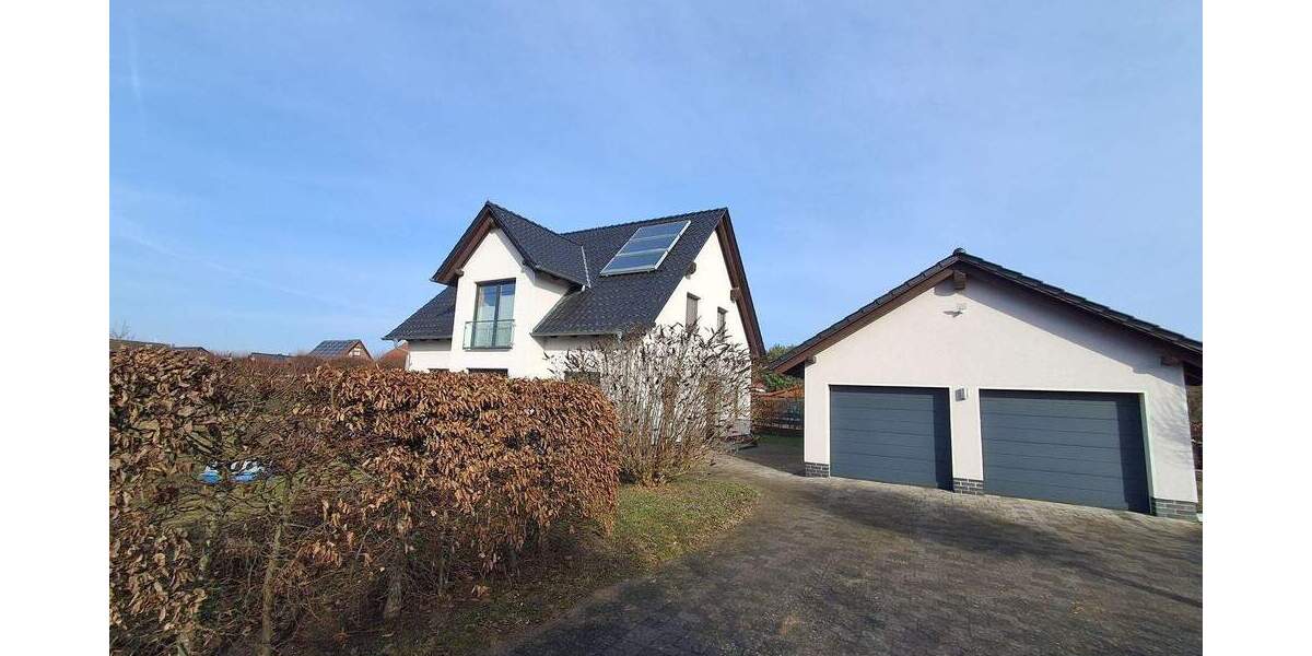 Einfamilienhaus Fehrbellin - 5 Zimmer, 170 m&sup2;, 1.700&euro; | Angebot:25819994