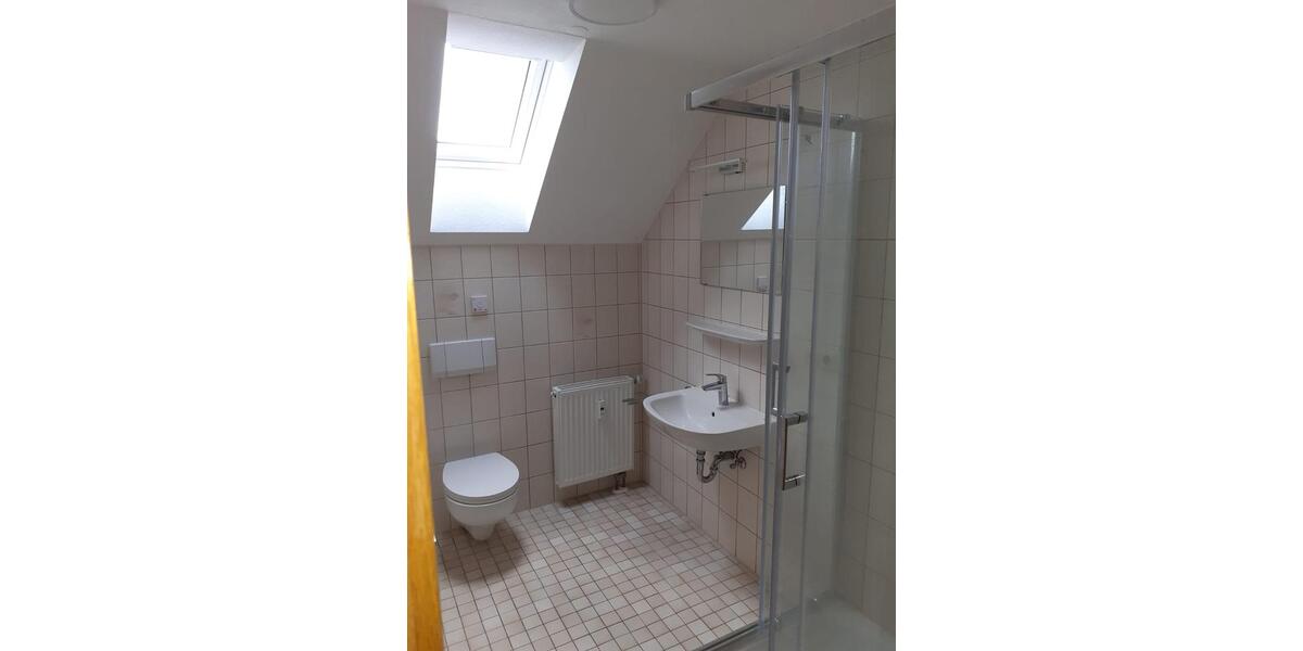 Dachgeschoßwohnung Feuchtwangen - 4 Zimmer, 103 m&sup2;, 825&euro; | Angebot:26577660