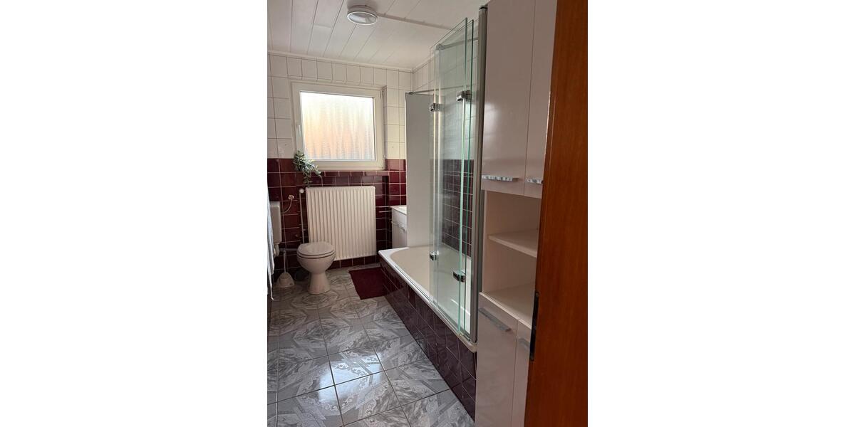 Erdgeschoßwohnung Wathlingen - 3 Zimmer, 90 m&sup2;, 1.000&euro; | Angebot:24707889