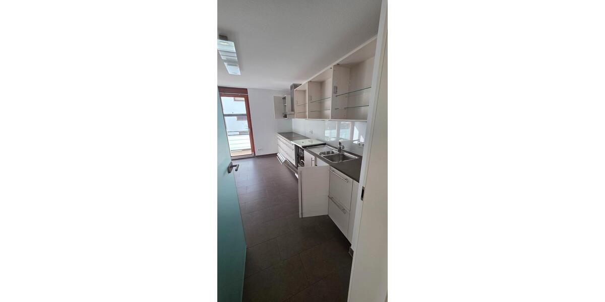 Etagenwohnung Stuttgart Stuttgart-Ost - 3 Zimmer, 126 m&sup2;, 2.000&euro; | Angebot:26619121