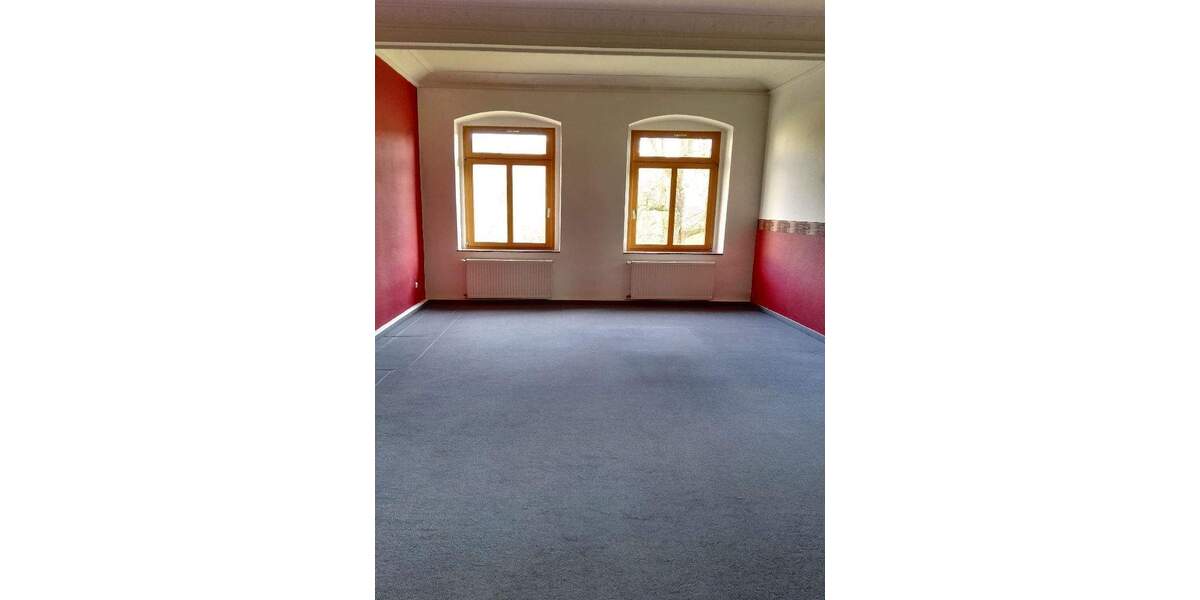 Etagenwohnung Riesa Innenstadt - 4 Zimmer, 150 m&sup2;, 700&euro; | Angebot:25688438