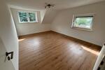Etagenwohnung Siegburg - 3 Zimmer, 75 m&sup2;, 880&euro; | Angebot:24744834