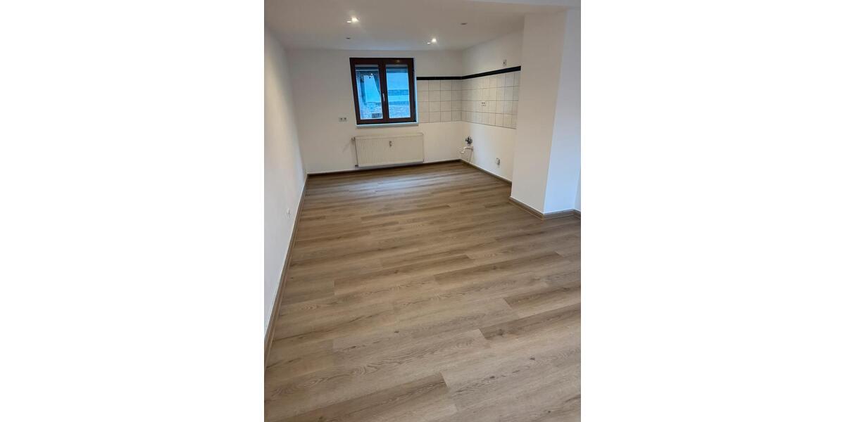 Etagenwohnung Biebergemünd - 4 Zimmer, 130 m&sup2;, 1.350&euro; | Angebot:24438698