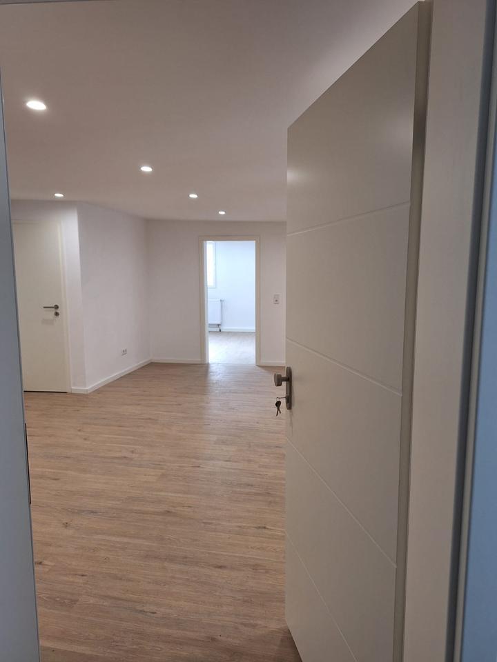 Sanierte 4-Zimmer-Wohnung in der Hersbrucker Innenstadt+ Balkon