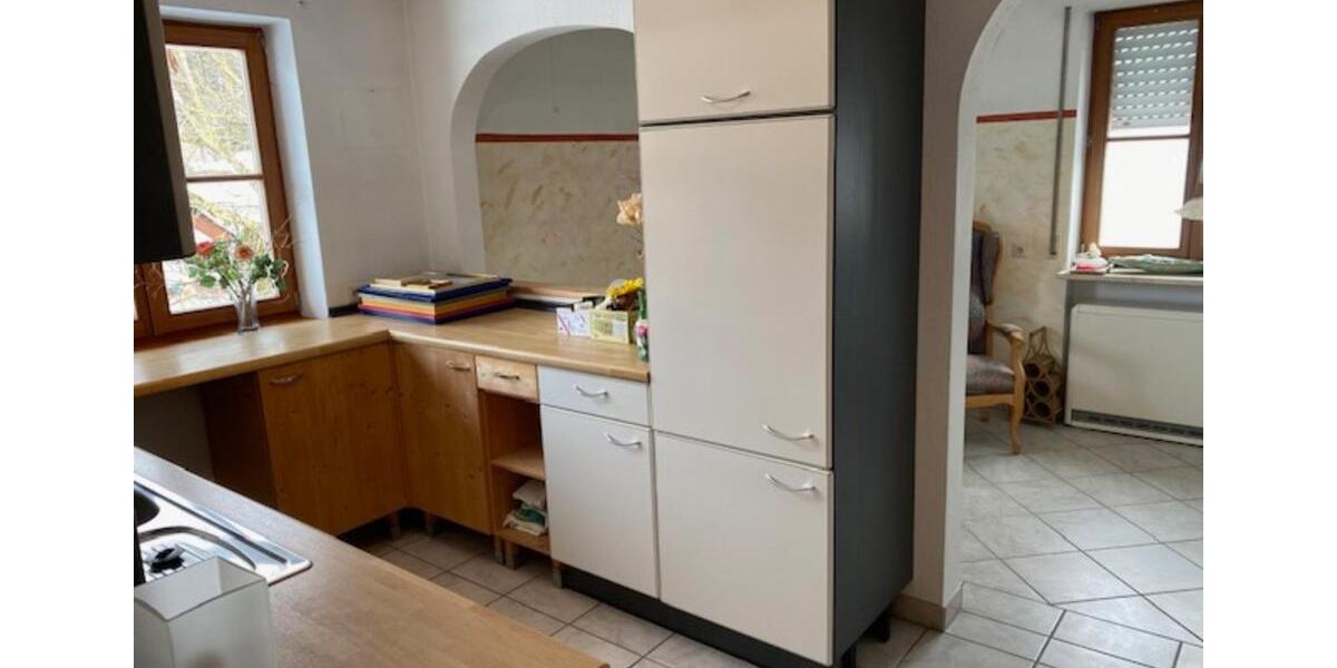 4 Zi. Wohnung mit Garten und Garage zu vermieten 4 zimmer