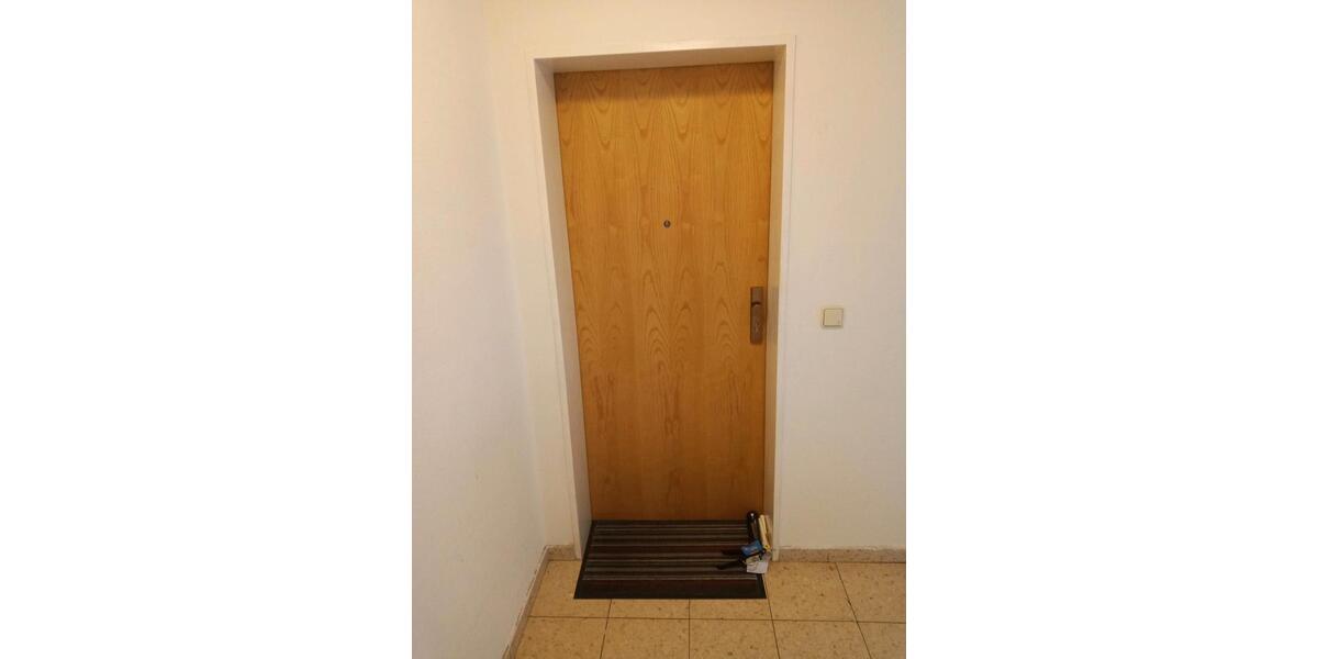 2 Raum-Wohnung Eiche-Parkett im DG 2 zimmer